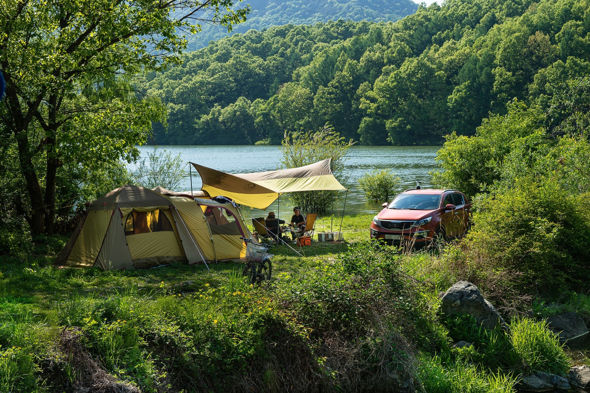 Camping off-grid — Starlink internet