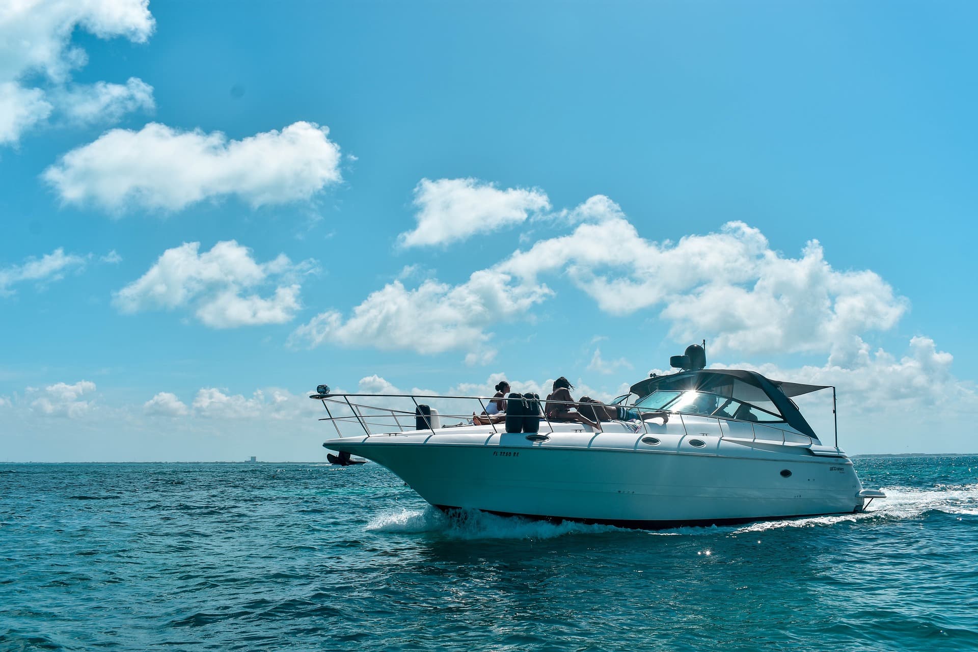 Yacht at sea — Starlink marine internet